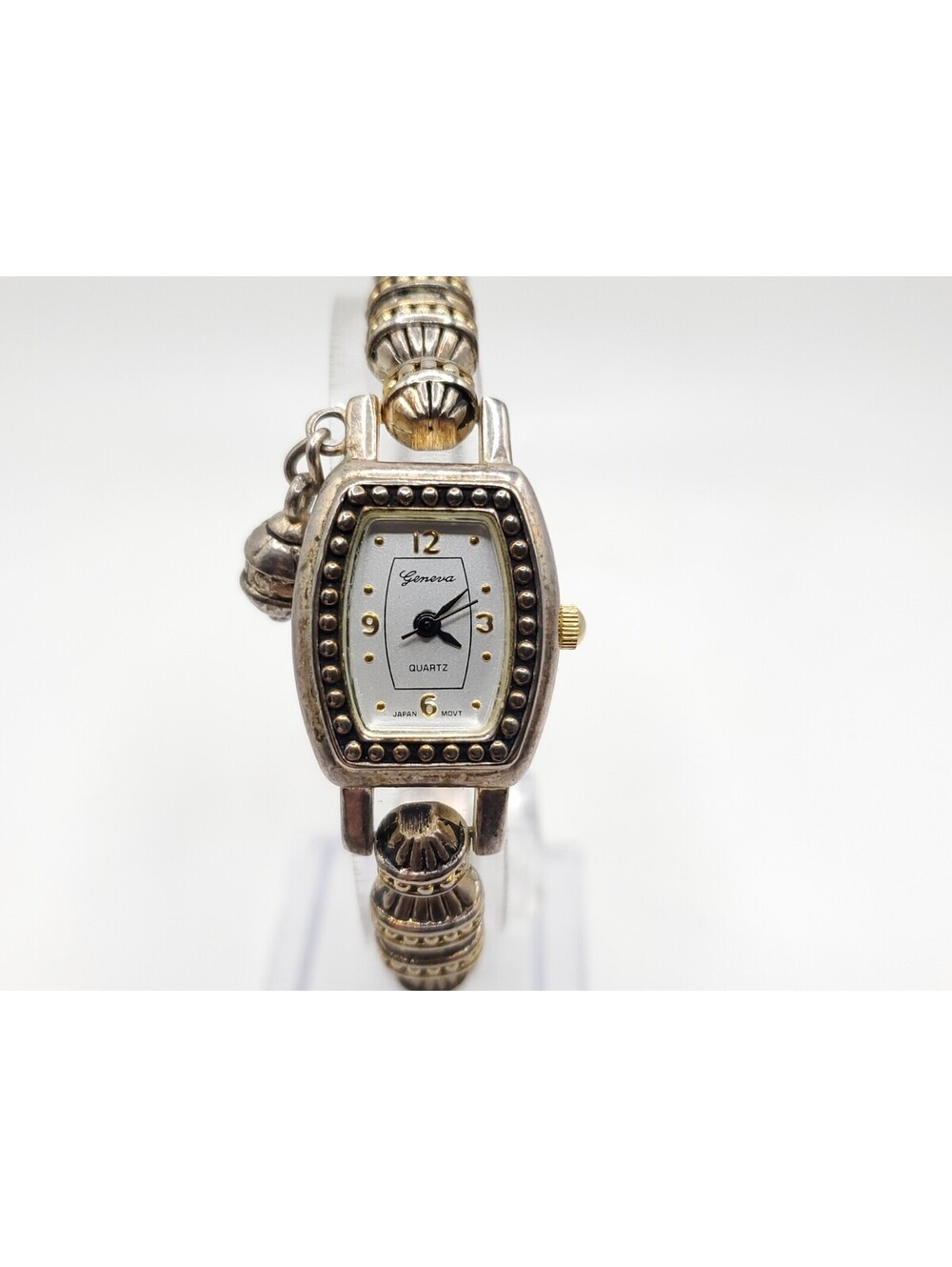 Geneva Quartz Watch Womens New Battery Silver Tone 19mm